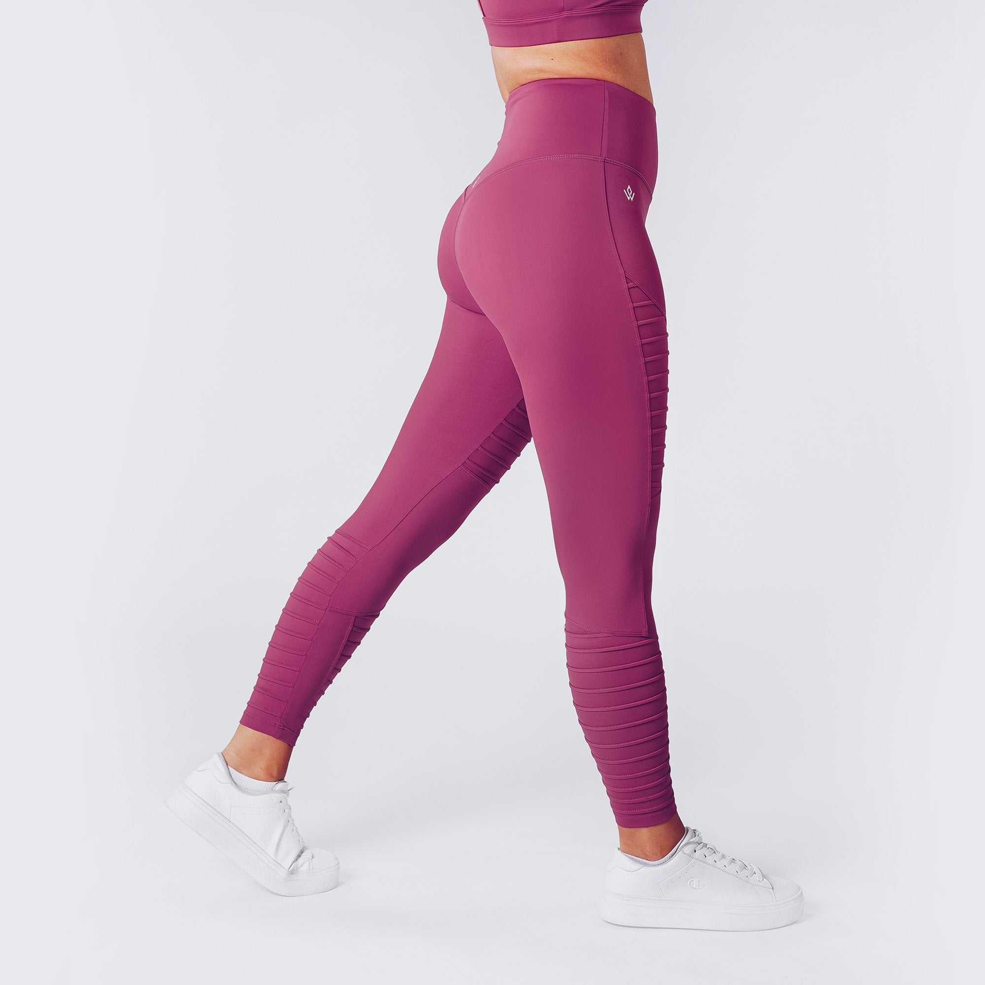 Workout Empire - Regalia Curve Leggings 2.0 - Seitlich