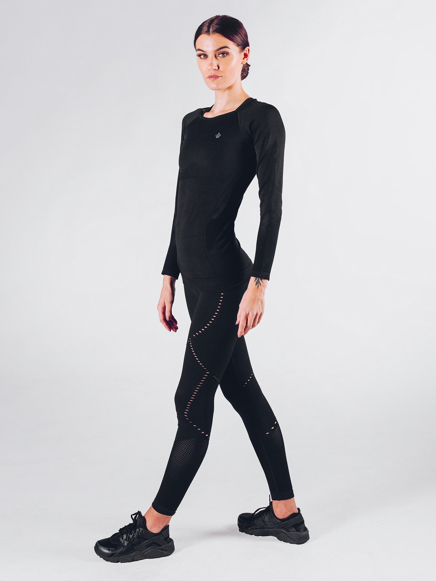 Workout Empire - Sculpt Longsleeve - Obsidian - Seitlich