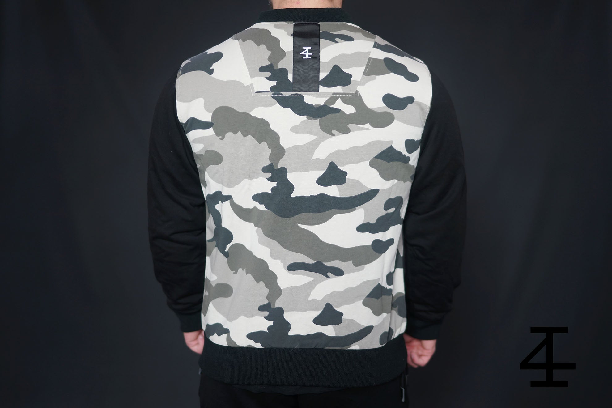 4Invictus - Gun Metal Varsity – Desert Storm - Rückseite