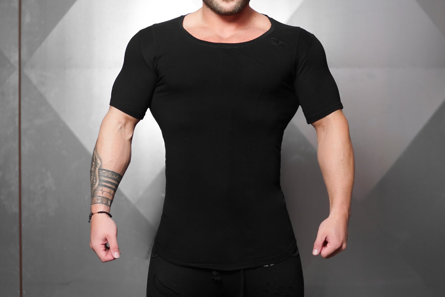 Body Engineers - Neri Prometheus Shirt – Black on Black - Vorderseite