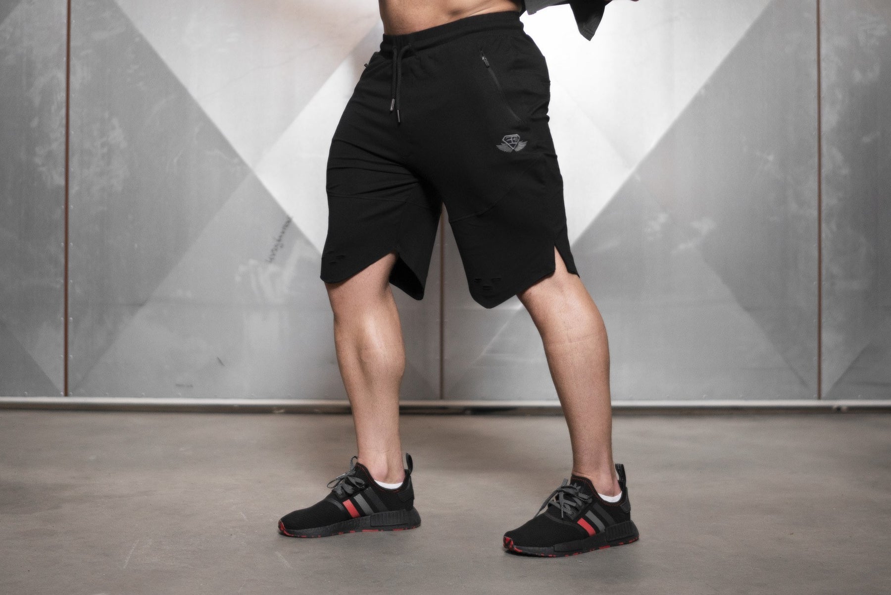 Body Engineers - SVGE Prometheus Shorts - Black Out - Seitlich