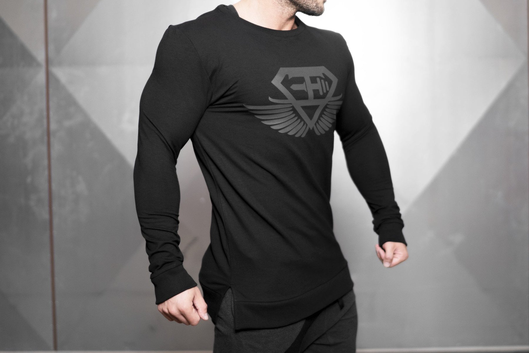Body Engineers - VENOM Loose Fit Sweater – Black Out - Seitlich