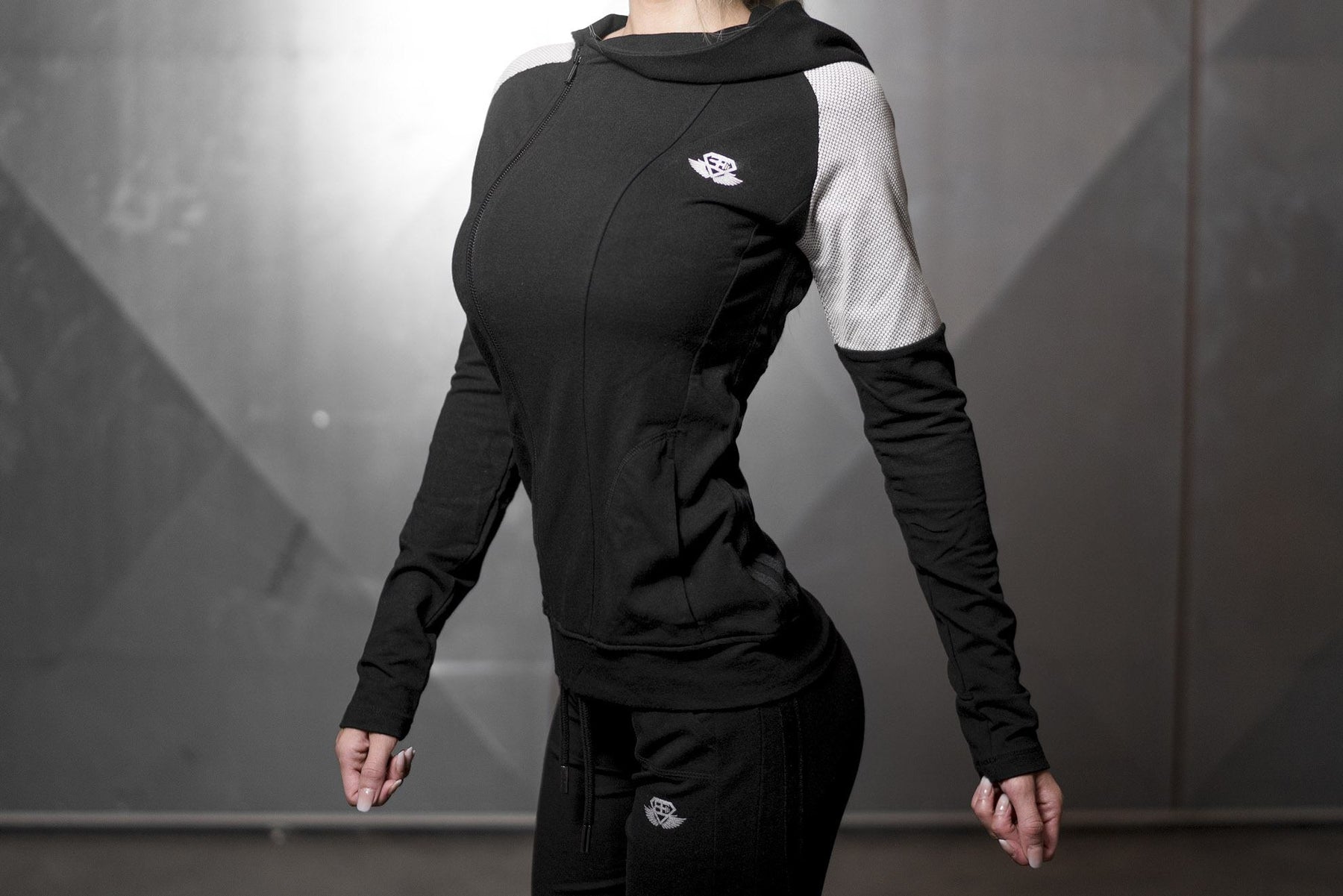Body Engineers - XA1 Prometheus Vest – Black ( Women ) - Seitlich