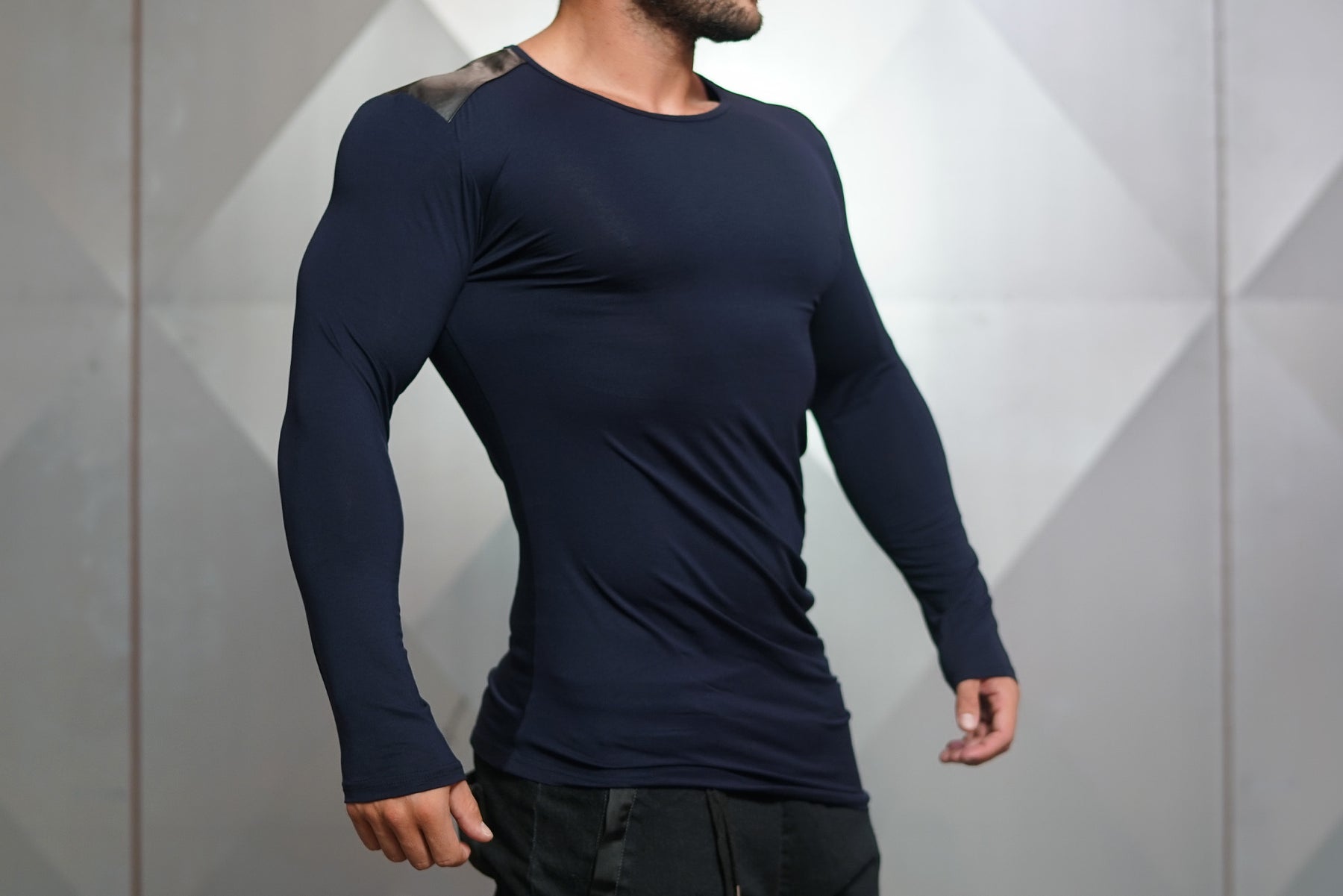 Body Engineers - DC – Enigma Long Sleeve - Navy Blue - Seitlich 1