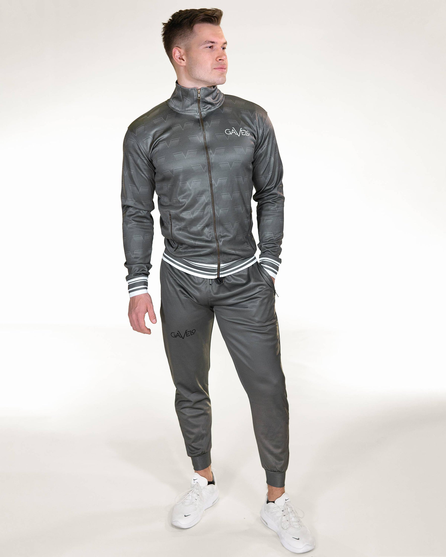 Gavelo - Track Pant - Carbon - Vorderseite