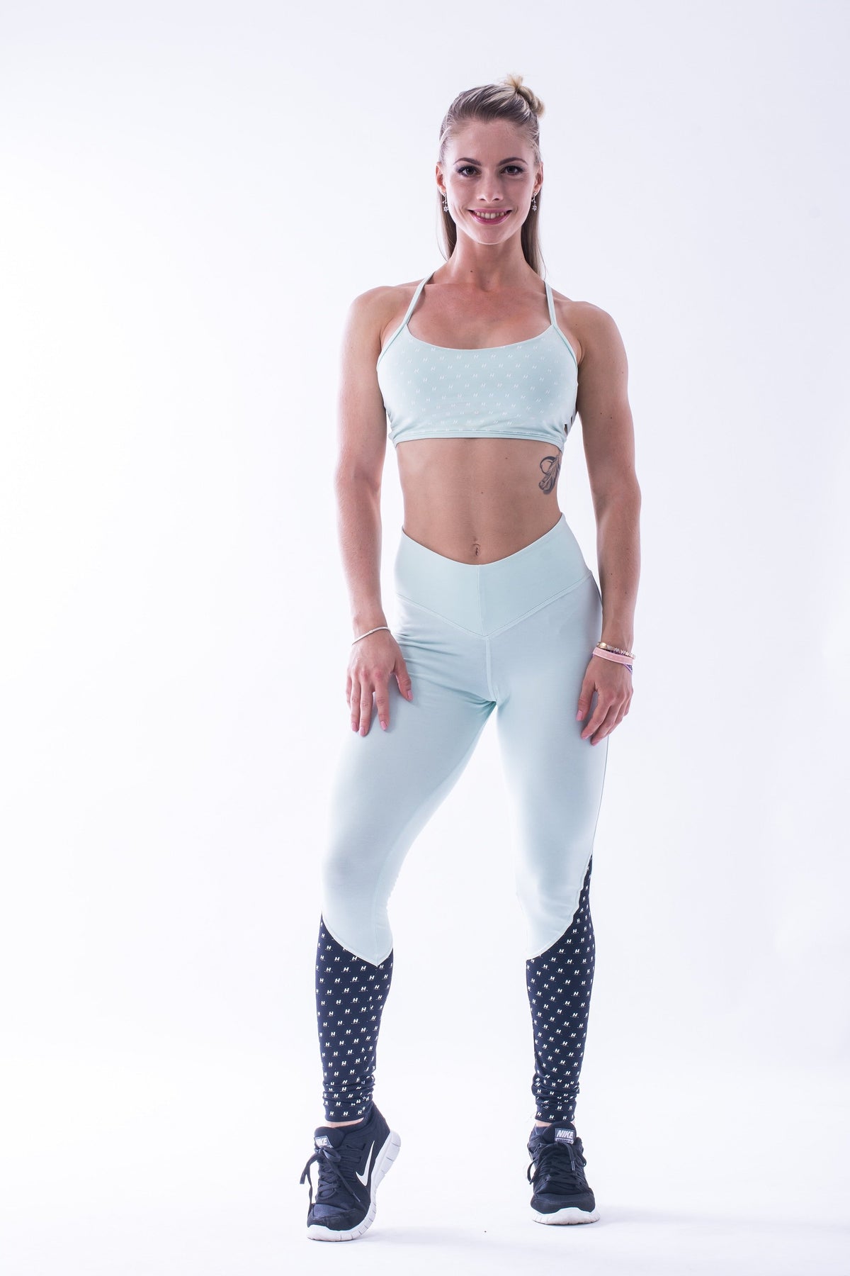 Nebbia - High Waist NS Leggings - Mint (638)