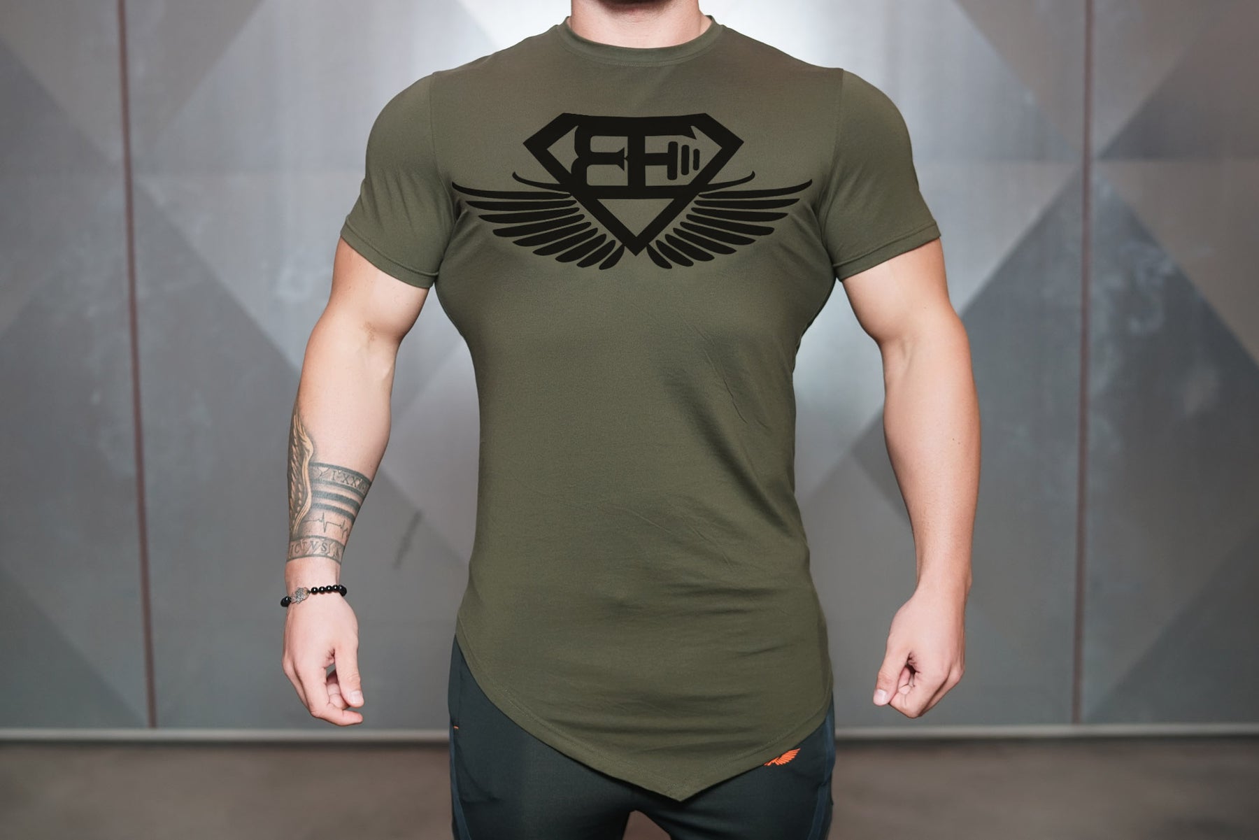 Body Engineers - Engineered Life T 2.0 – Army Green - Vorderseite